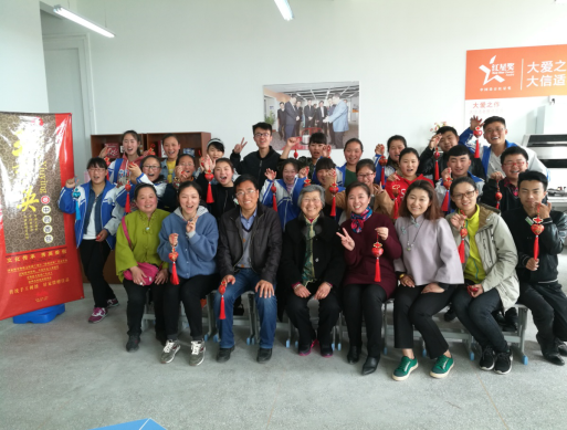 学习民间艺术,体验香包制作 —非物质文化遗产进校园