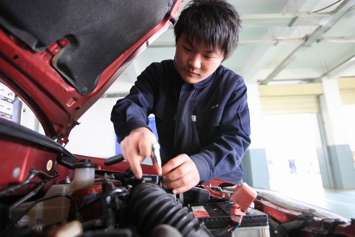 汽车工程学院简介
